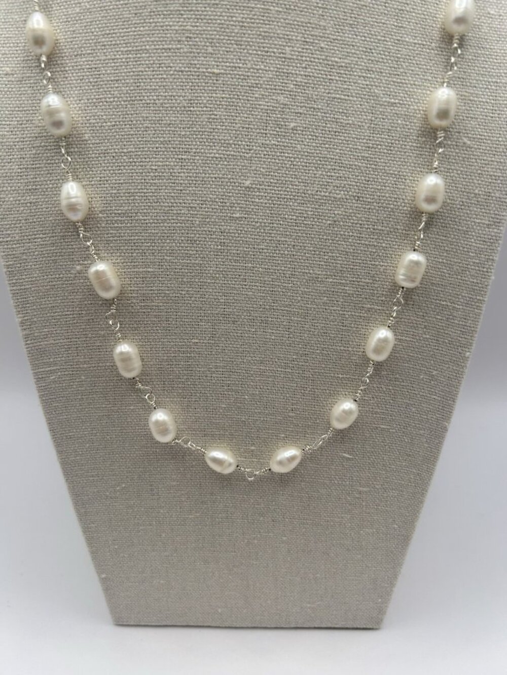 Freshwater Pearl Necklace Silver Tone Jewelry Classic Pearls Christmas Jewelry - Picture 2 of 8